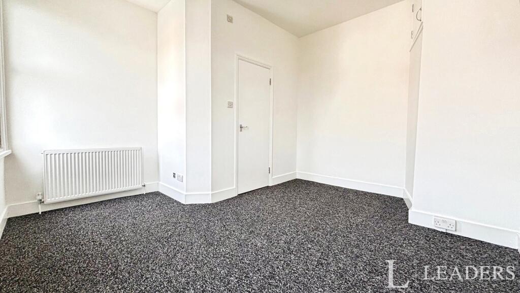 House in Southend-on-Sea - View 2