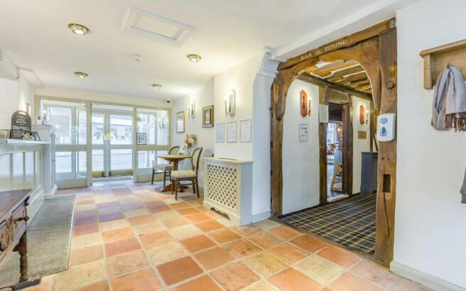 8685234-interior03.jpg