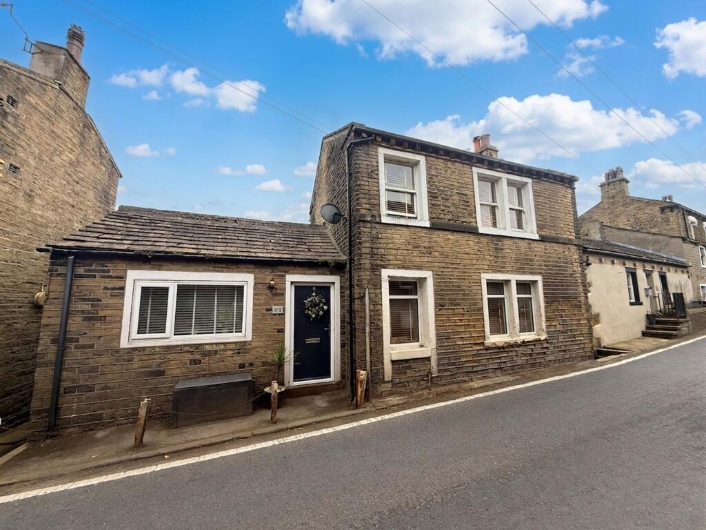 Main image of property: Stainland Road, Stainland, HX4