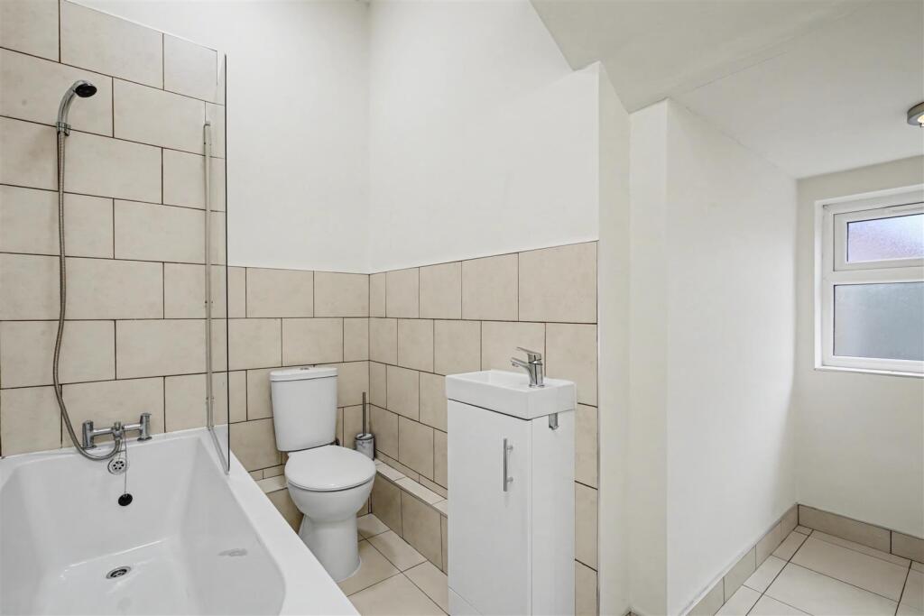 Main image of property: Derby Road, Long Eaton, Nottingham