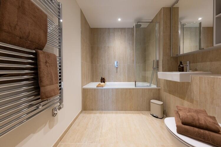 Apartment in London - More