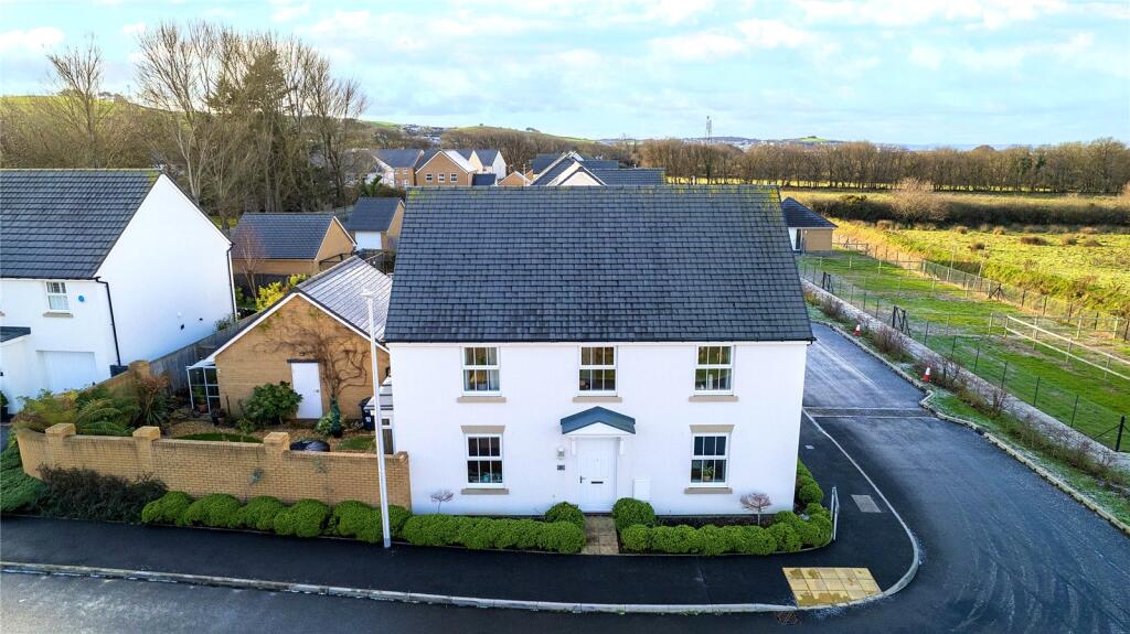 4-bed detached on Turnstone Lane, Yelland, Barnstaple, £400,000