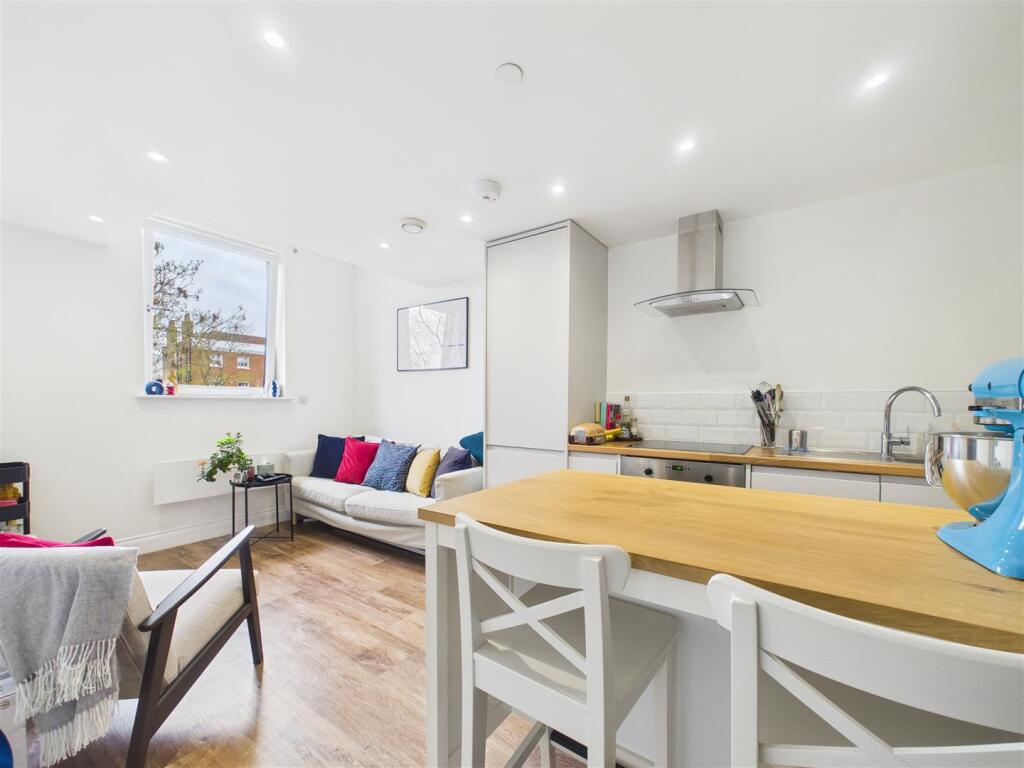 Main image of property: Chancery Place, 1 Old Park Road, Hitchin