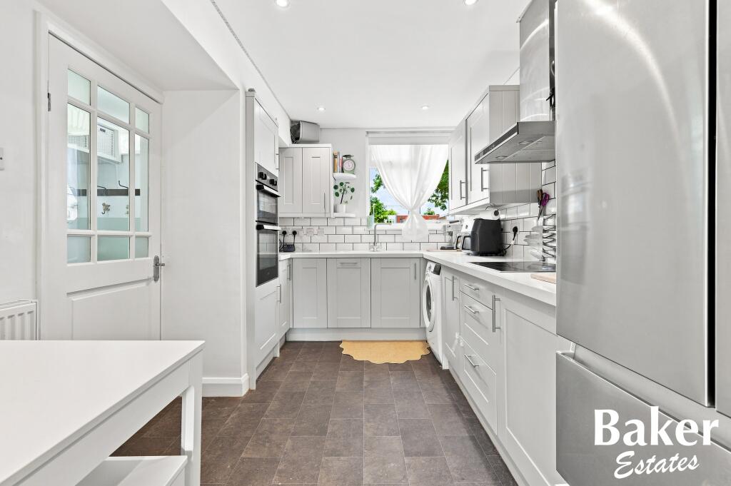 House in Ilford - More