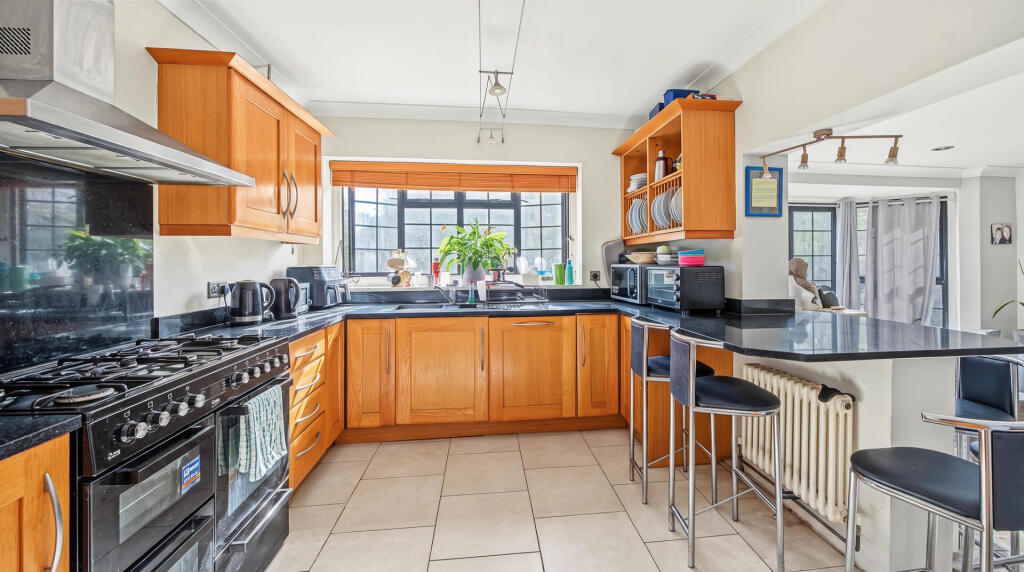 Barrowfield Drive, Hove photo 5