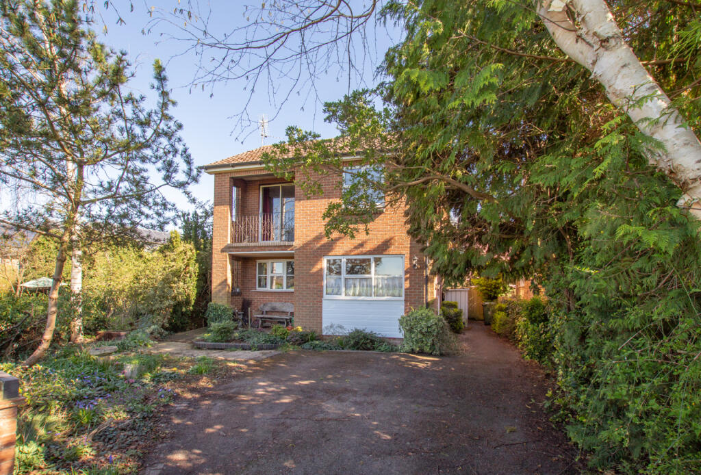 Main image of property: Mapledurham Drive, Purley on Thames, Reading, Berkshire, RG8