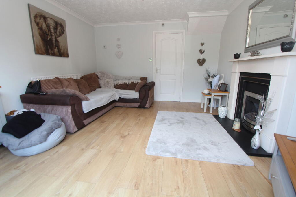 House in Dudley, West Midlands - More