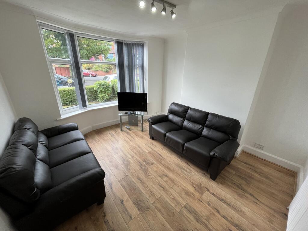 House in Leeds, Beckett Park, Burley - View 2
