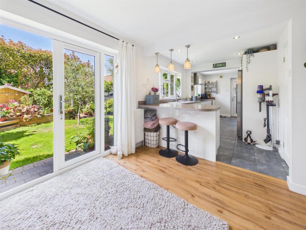 Ventnor Road, Tilehurst, Reading - View 3