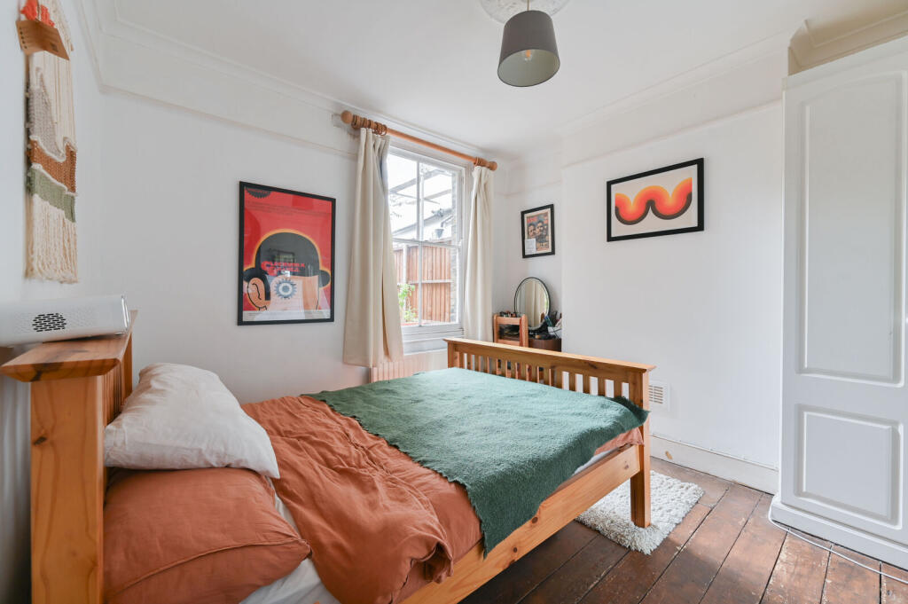 Apartment in London - View 4