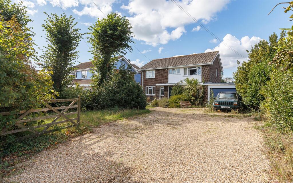Main image of property: FABULOUS OPPORTUNITY IN DESIRABLE LOCATION - Baring Road, Cowes