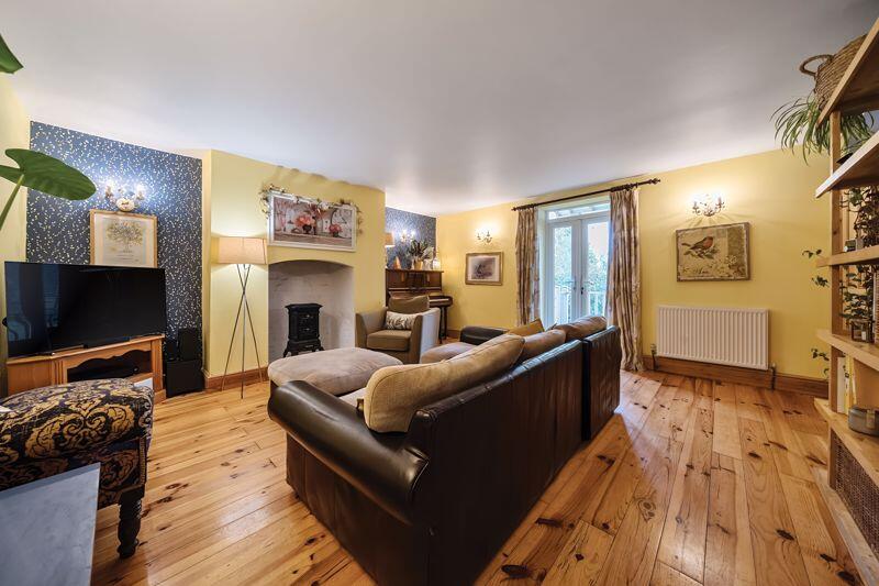House in East Devon, Broadclyst - More