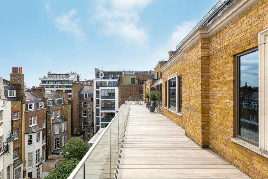 _T3A7427 - 090725_SCD_6_Chesterfields_Gardens_©_Peter Landers Photography - Large - use.jpg