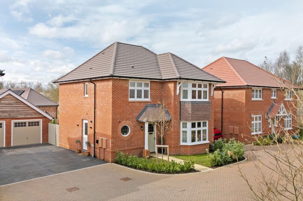Main image of property: Goldfinch Avenue, Liphook, GU30