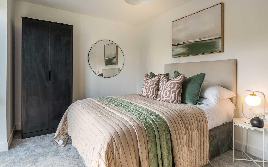 Apartment in Whitstable, Kent - View 2