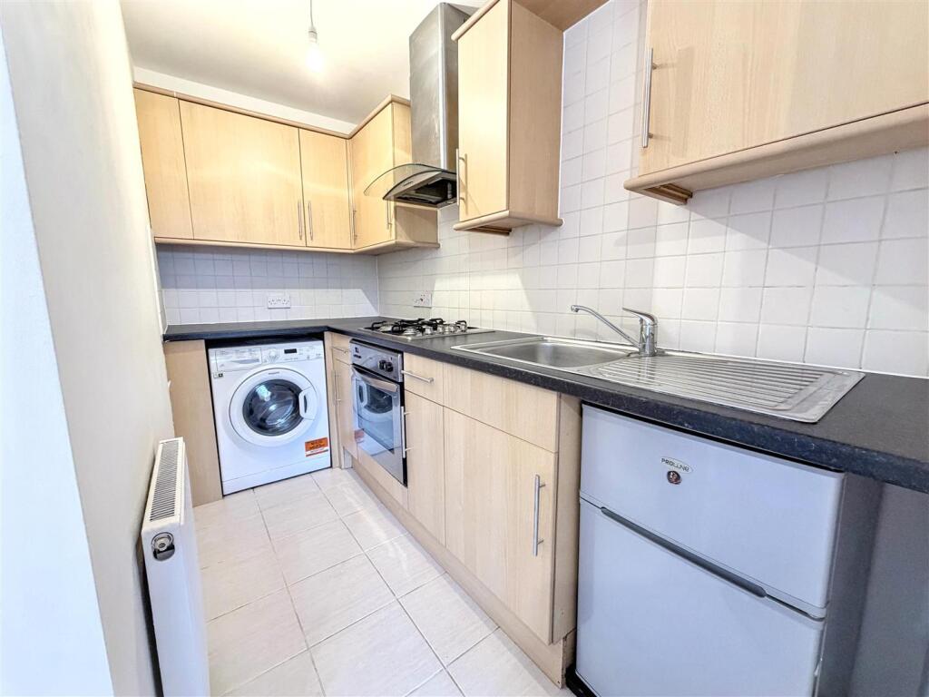 Apartment in Milton Keynes, Bletchley and Fenny Stratford - View 2