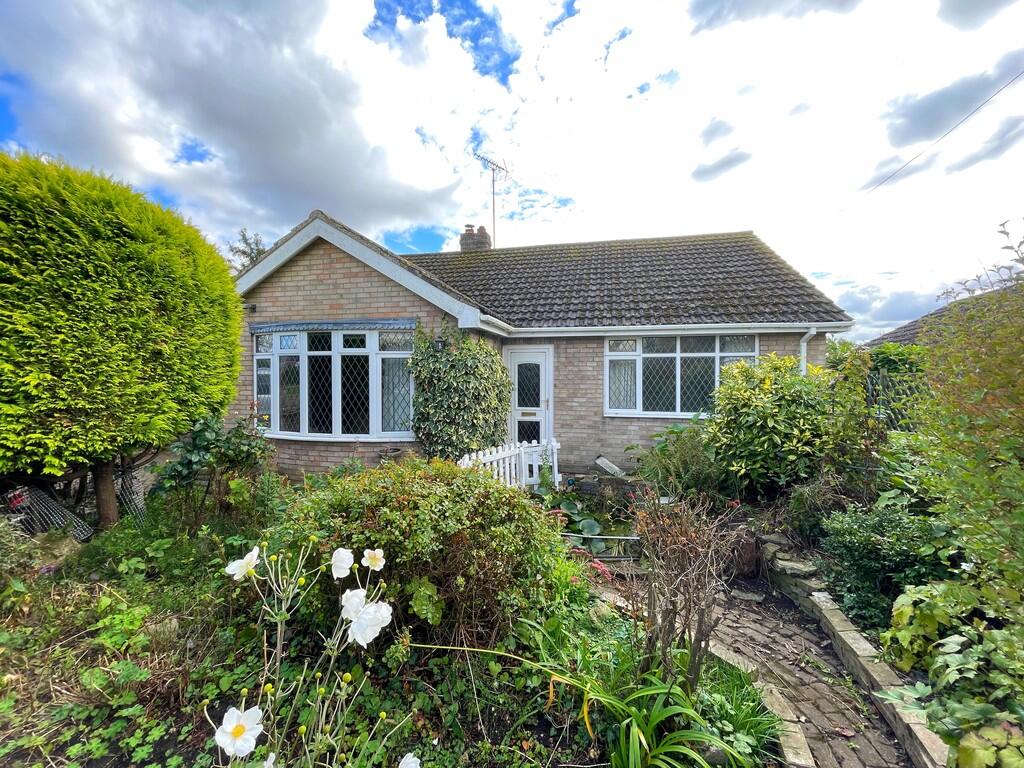 2-bed detached on The Raceground, Spalding Common, £195,000