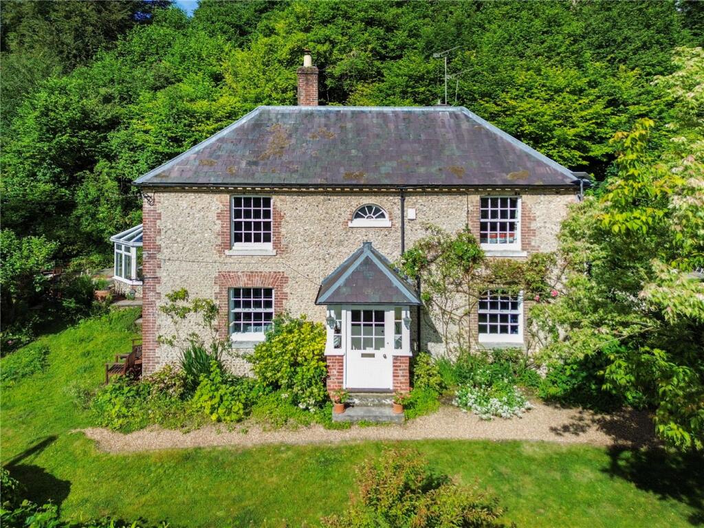 Main image of property: Chalton, Waterlooville, Hampshire, PO8