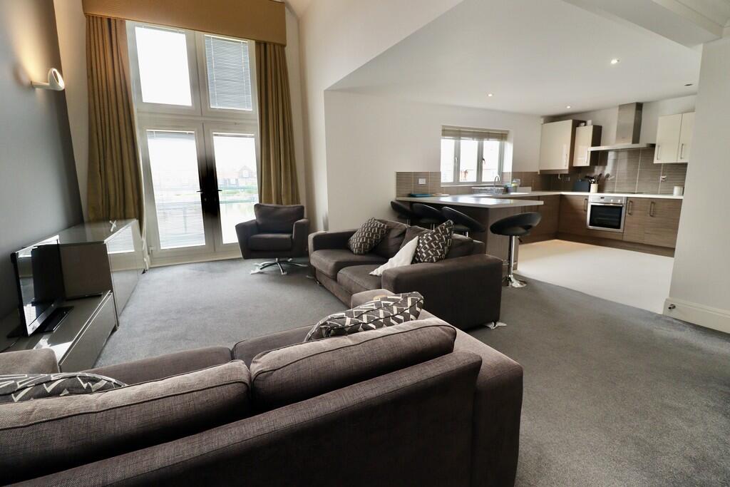 Ellisons Quay, Burton Waters photo 4