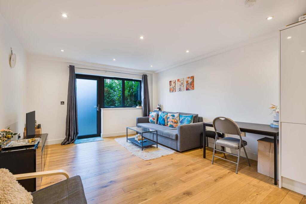 Masons Hill, Bromley photo 3