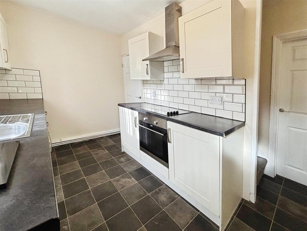 House in Bradford - View 2
