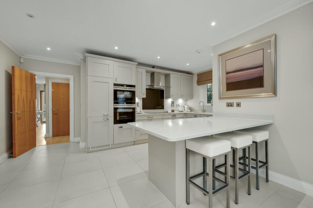 Scholars View, Embercourt Road, Thames Ditton, Surrey, KT7 - View 6