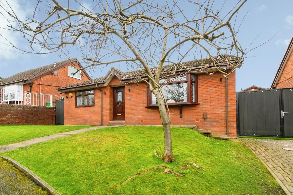 Main image of property: Davids Farm Close, Manchester, M24