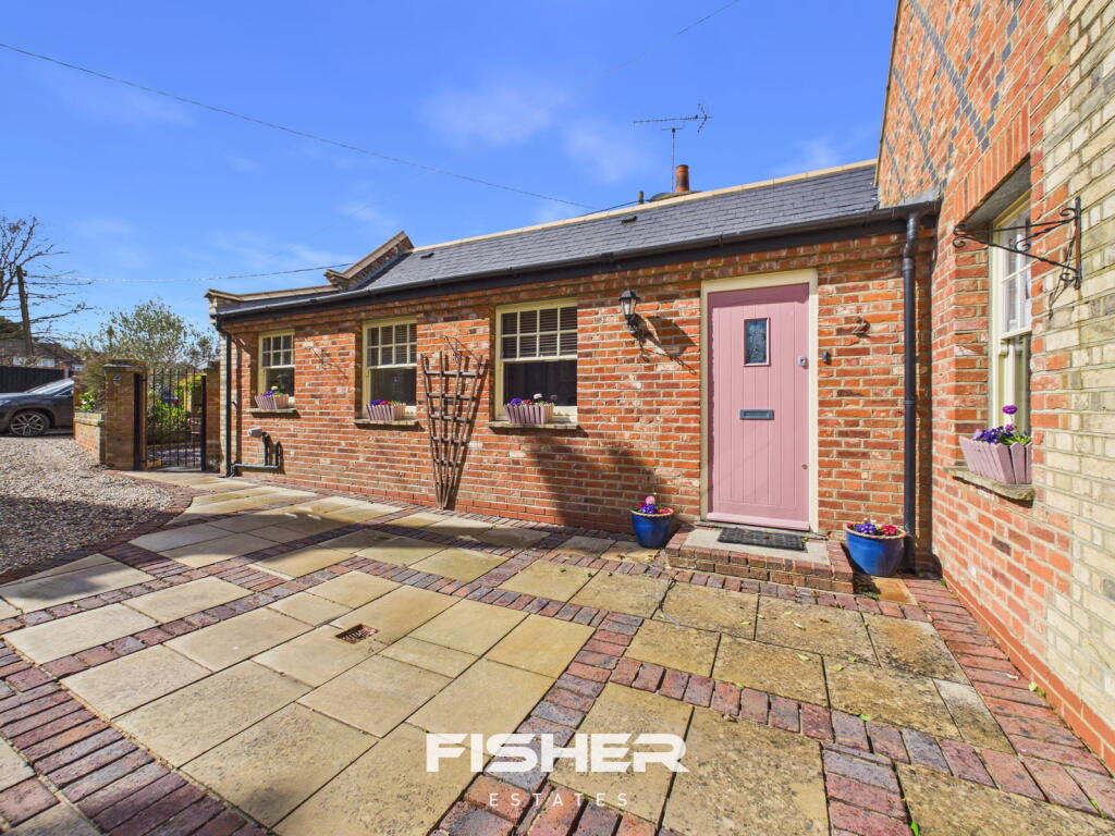 Main image of property: The Close, Great Dunmow