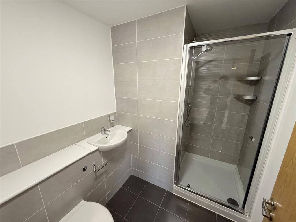 Apartment in Manchester - View 5