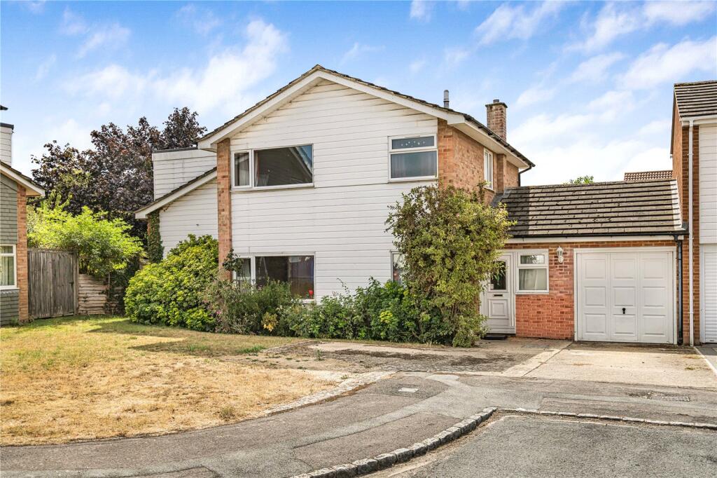 Main image of property: Druids Walk, Chinnor, Oxfordshire, OX39