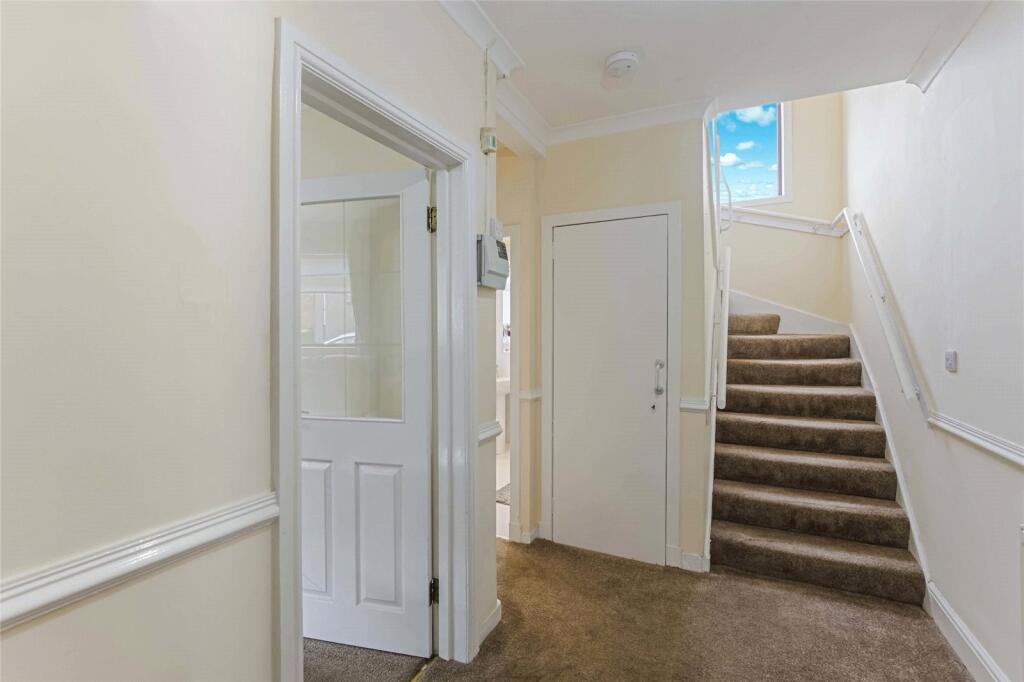House in Rutherglen, Newfield - View 5
