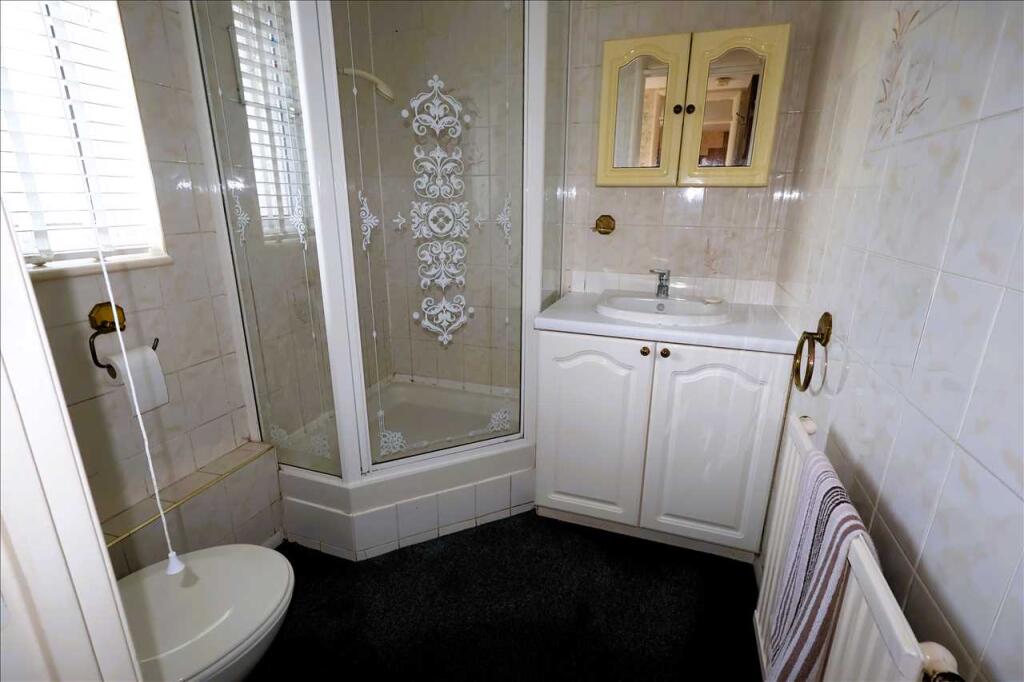 House in Milton Keynes, Loughton and Great Holm - More