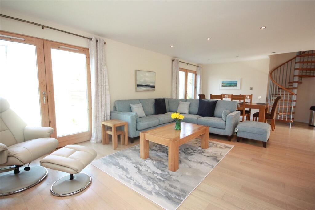 The Bay, Talland, PL13 photo 3