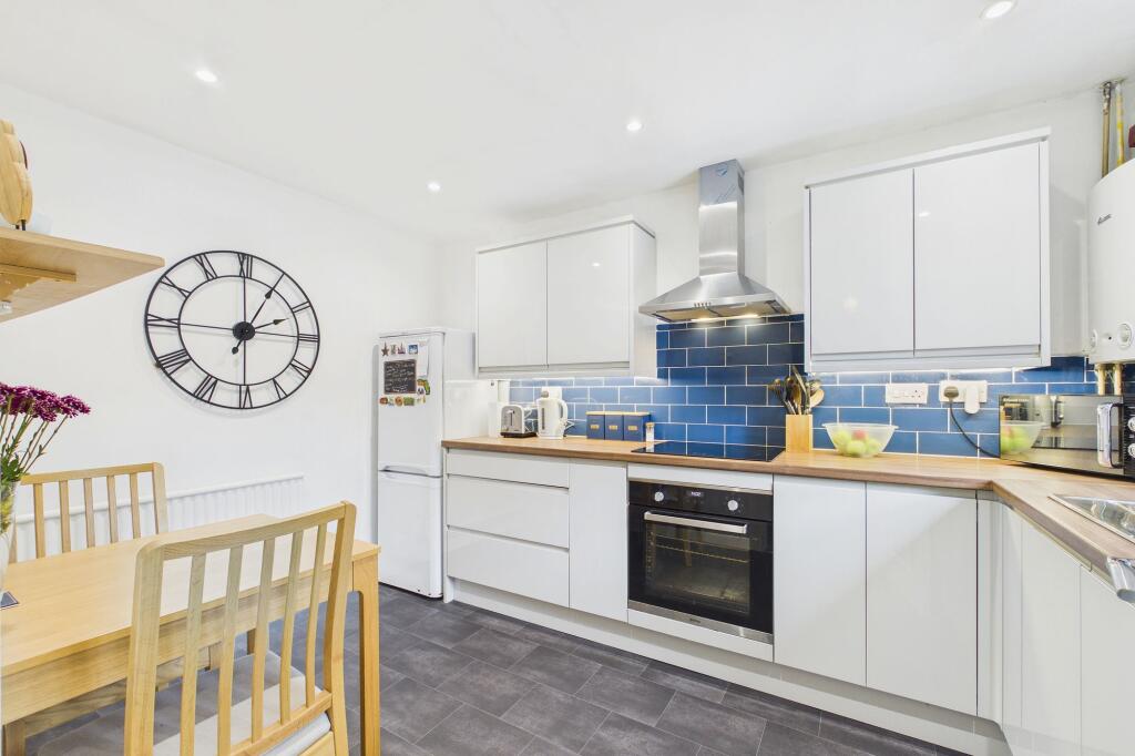 Eversley Court, Chester, CH2 photo 4