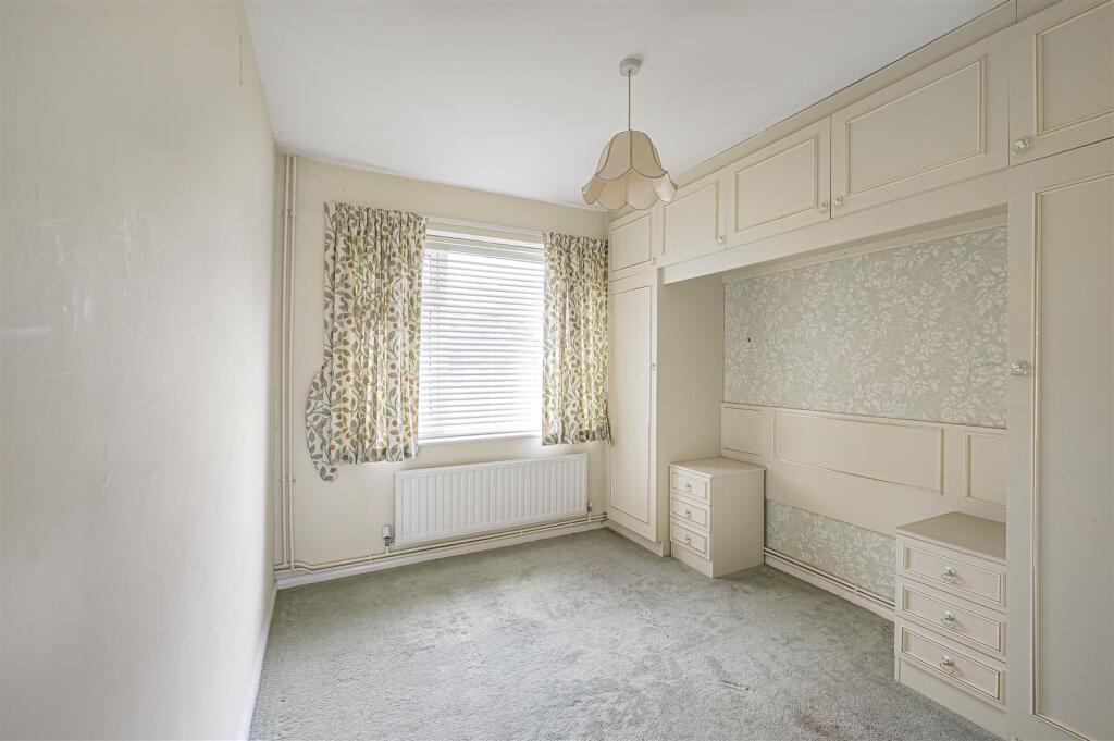 House in Lewes, Seaford - More