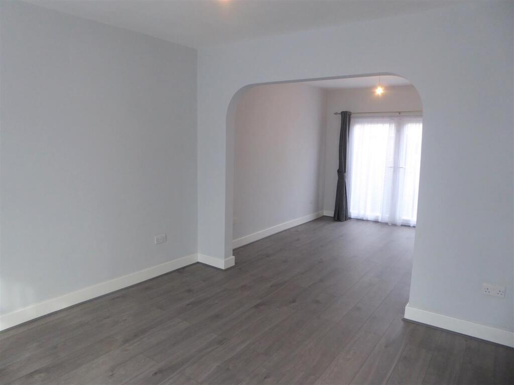 House in Twickenham - View 4