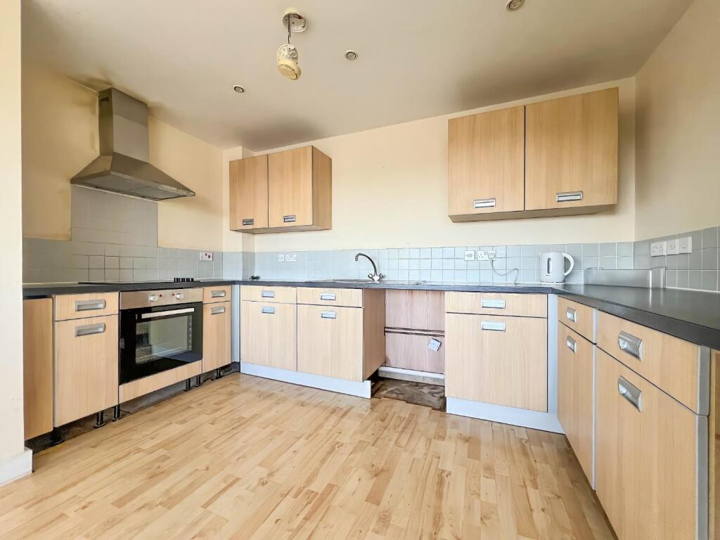 Apartment in Peterborough, Orton Longueville, Woodston - View 5