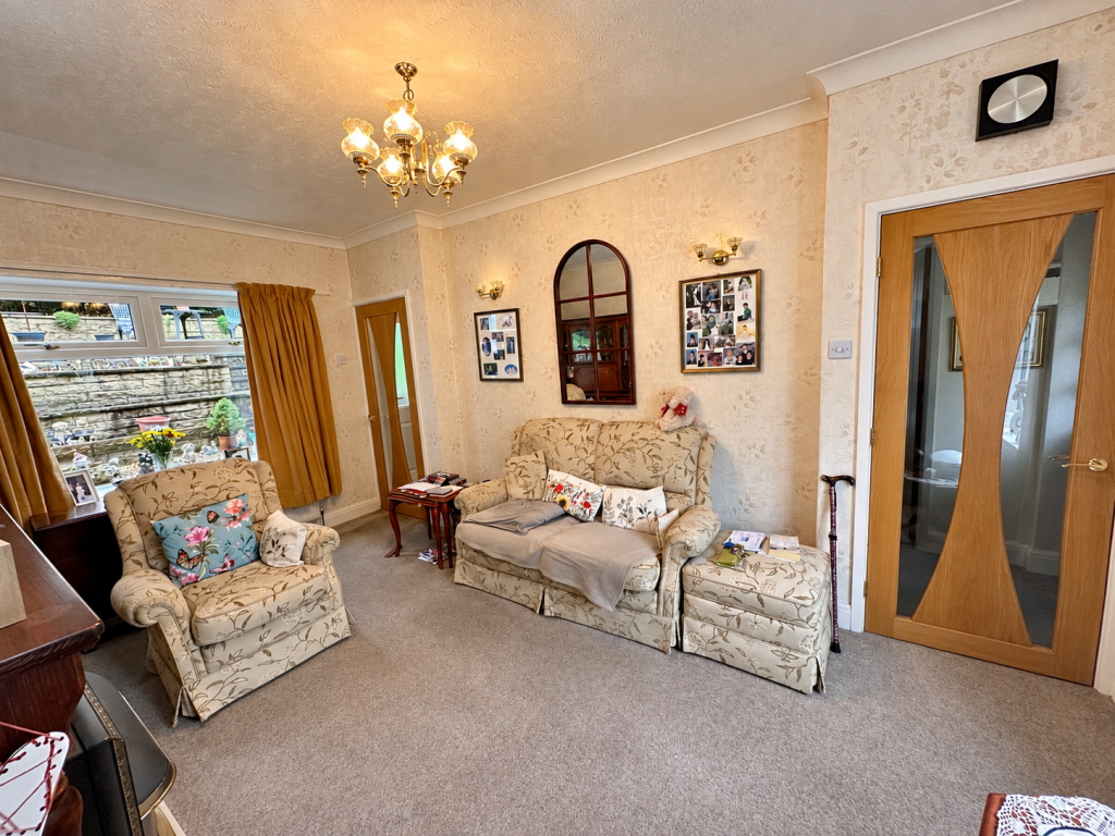 138, Oak Avenue, Todmorden, Calderdale photo 5