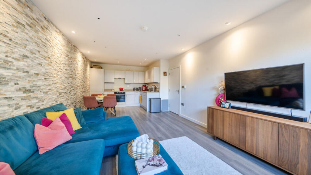 Apartment in London - More