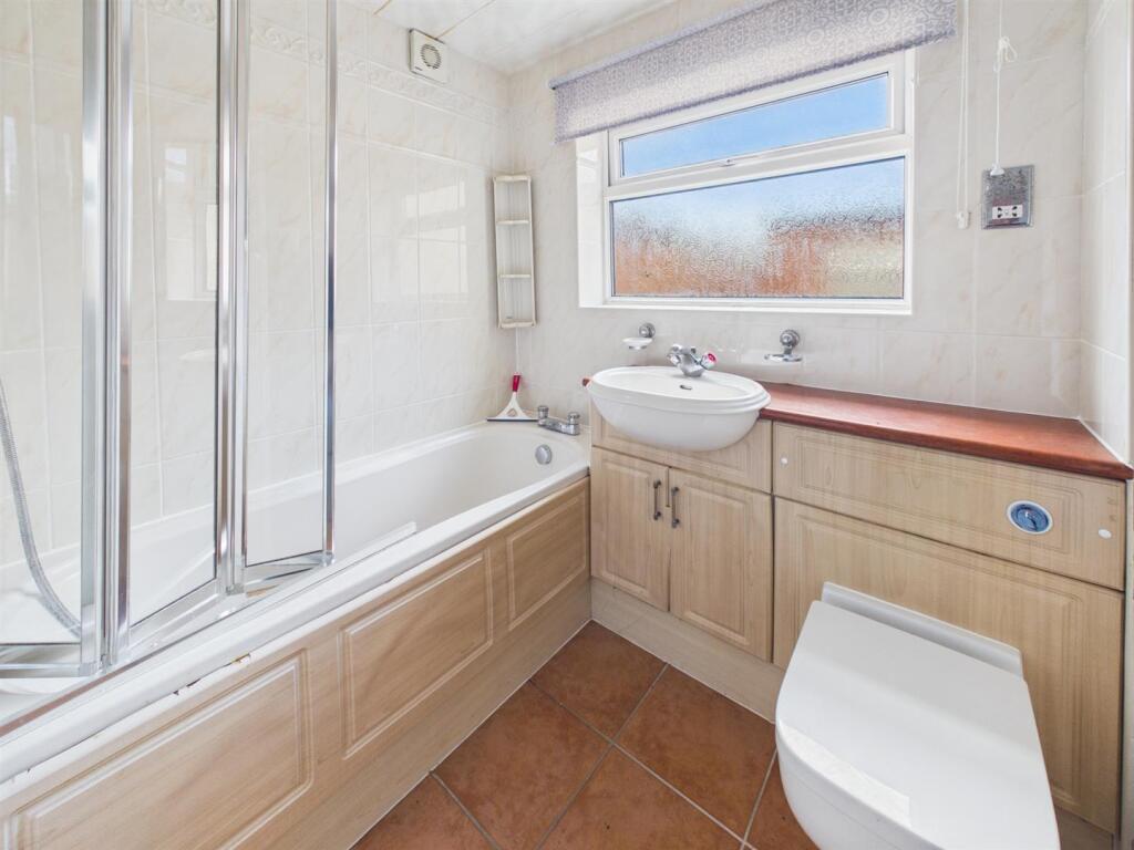 Apartment in Newcastle upon Tyne - More