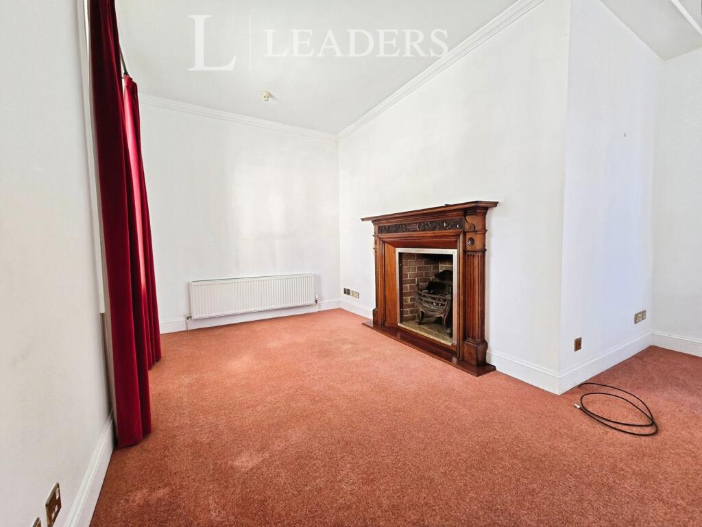 House in Portsmouth - View 3