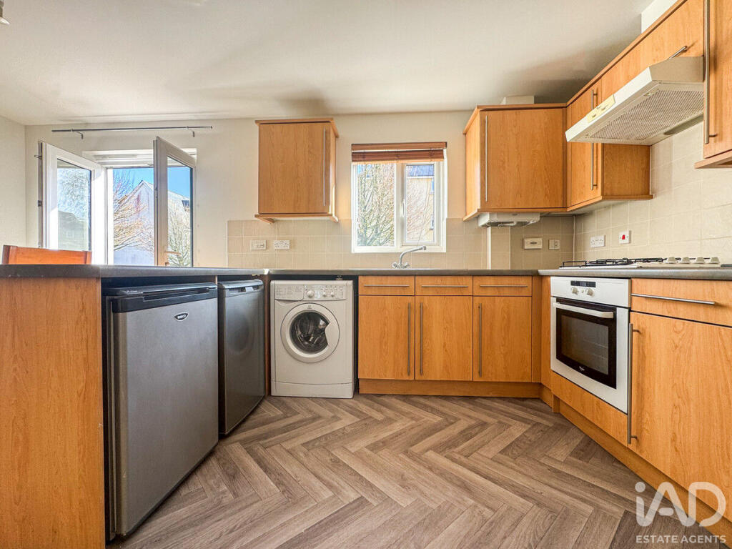 Tovey Crescent, Manadon Park Plymouth, PL5 photo 3