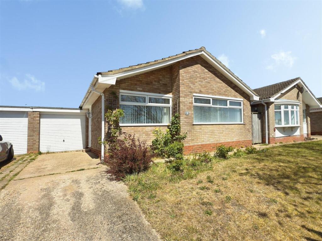 Main image of property: Tunstall Drive, Oulton Broad, Lowestoft, Suffolk, NR32