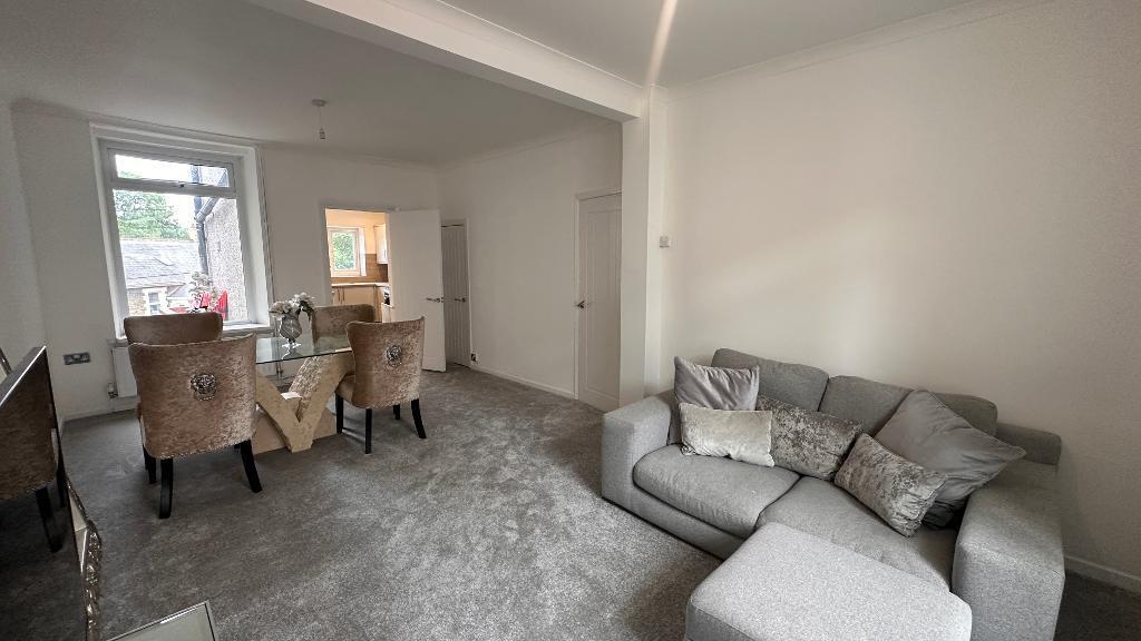 Thornwood Place, Treharris, CF46 5AB photo 5