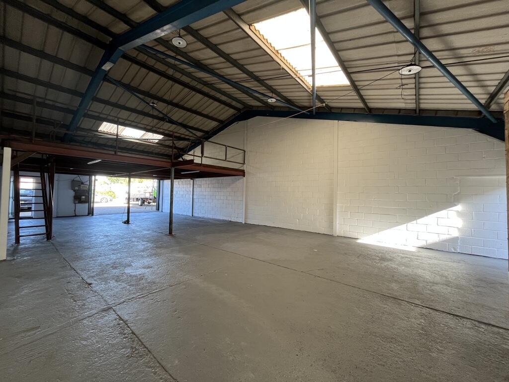 Photo 8