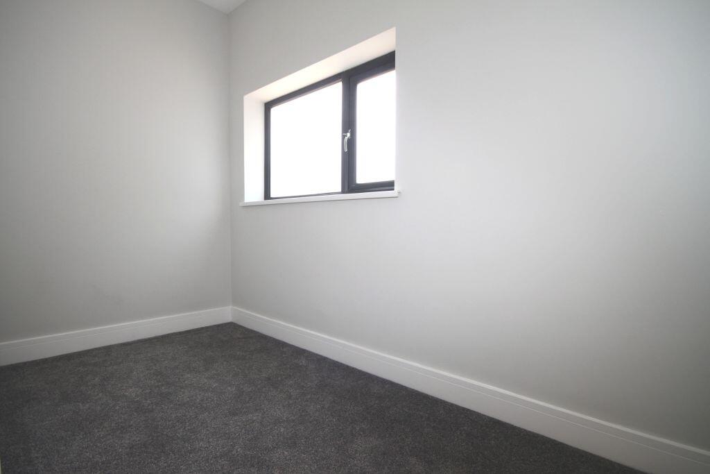 Apartment in Doncaster - View 5