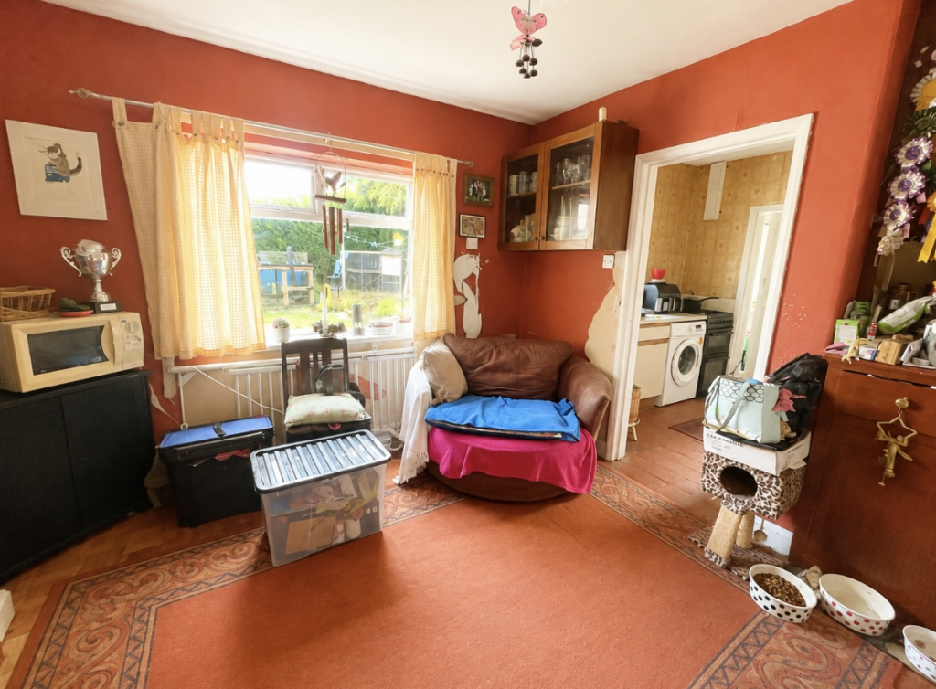 House in Runcorn, Halton Lea, The Brow - More