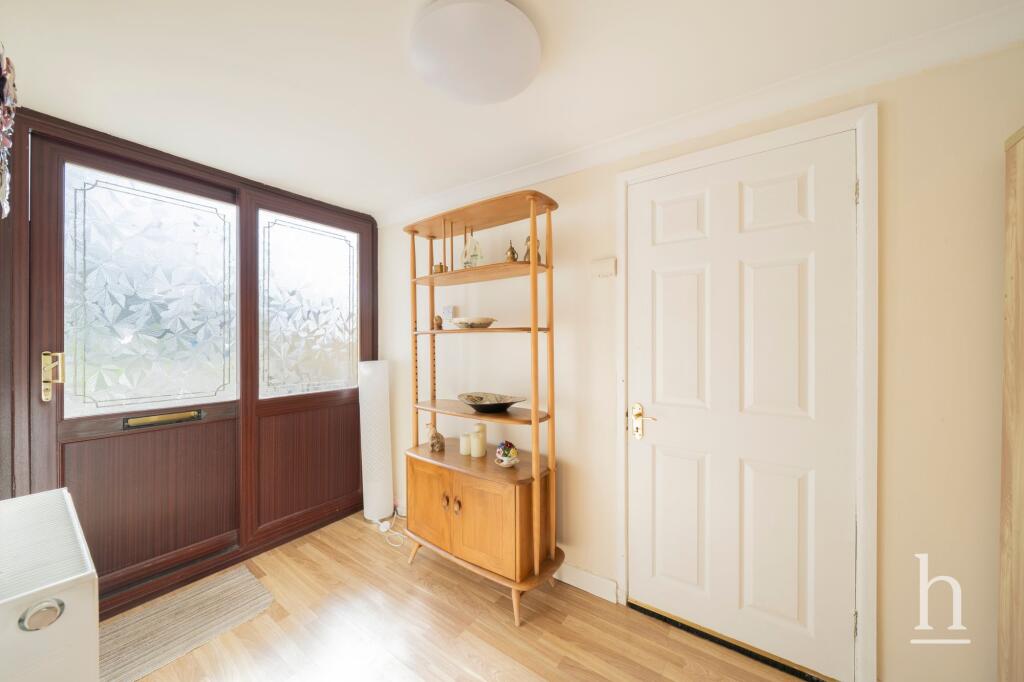 Oakridge Road, Wirral, CH62 photo 5