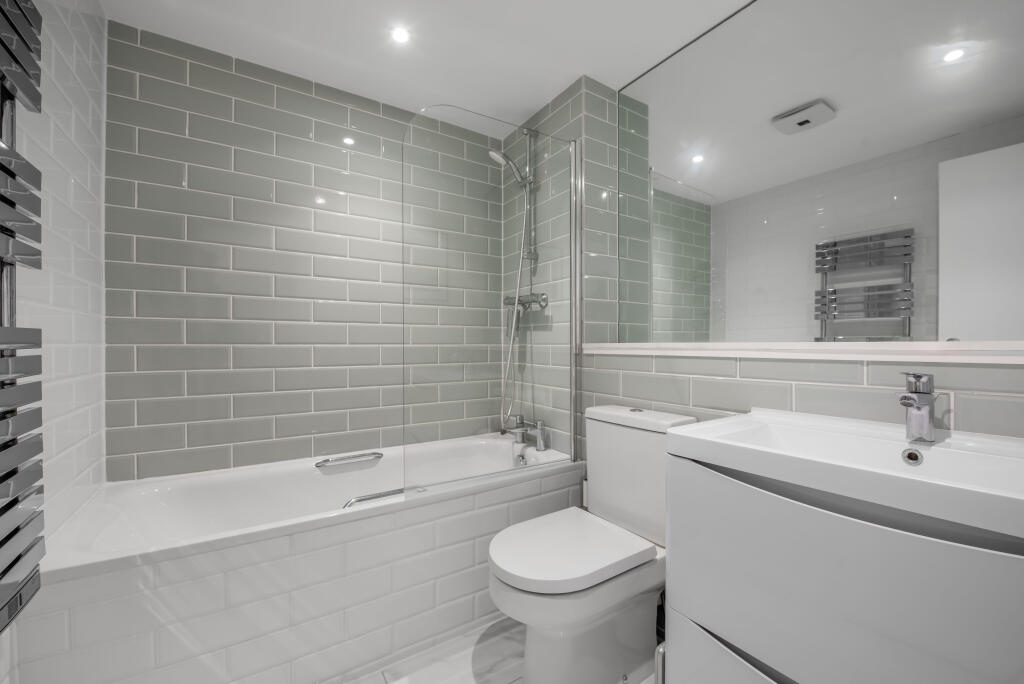33 Osiers Road, London, SW18 photo 4