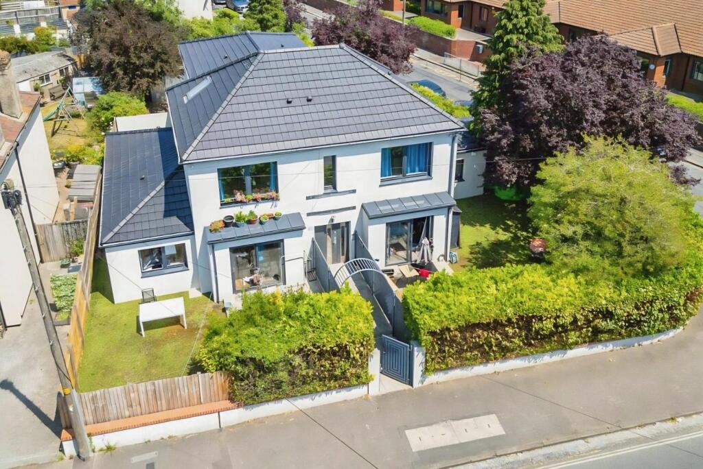 Main image of property: Lodge Causeway, Fishponds, Bristol